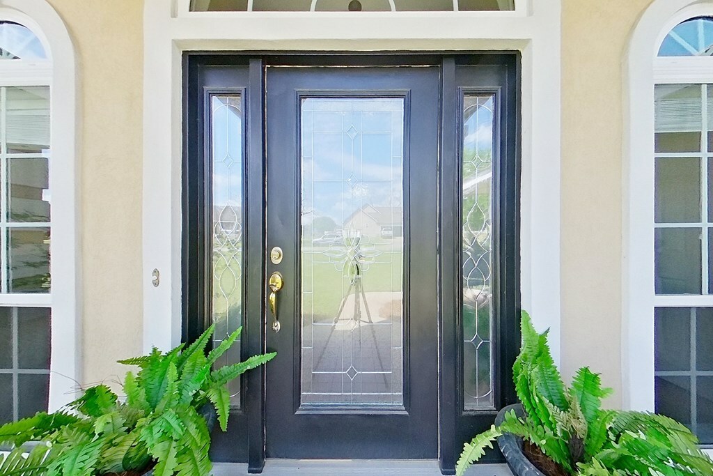 Property Photo: 102 SE Mimosa Dr GA 39828