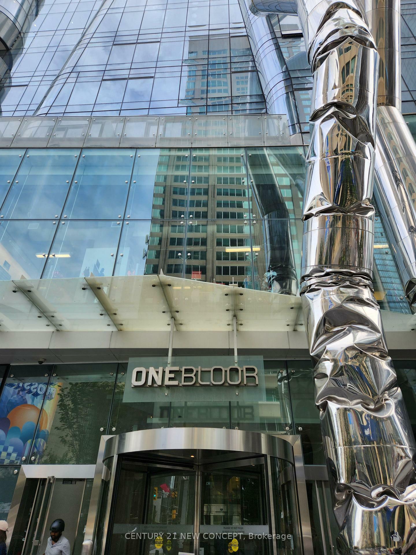 Property Photo: 1 Bloor Street 1806 ON M4W 1A9