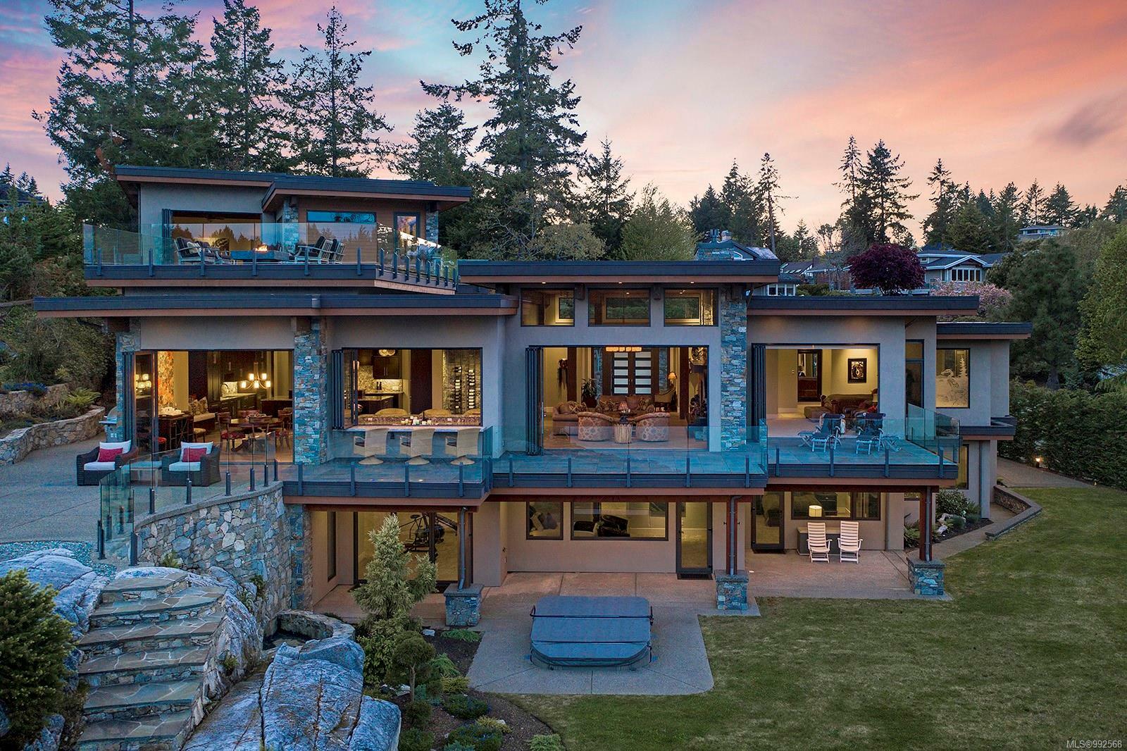 Property Photo: 2426 Andover Rd BC V9P 9G9