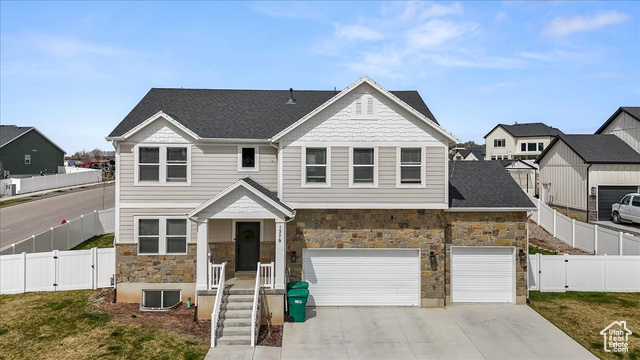 Property Photo: 1379 E Hollyhock Ct UT 84040