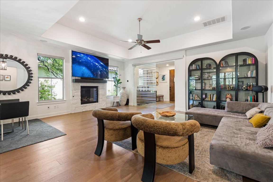 Property Photo:  15213 Falconhead Grove Loop  TX 78738 