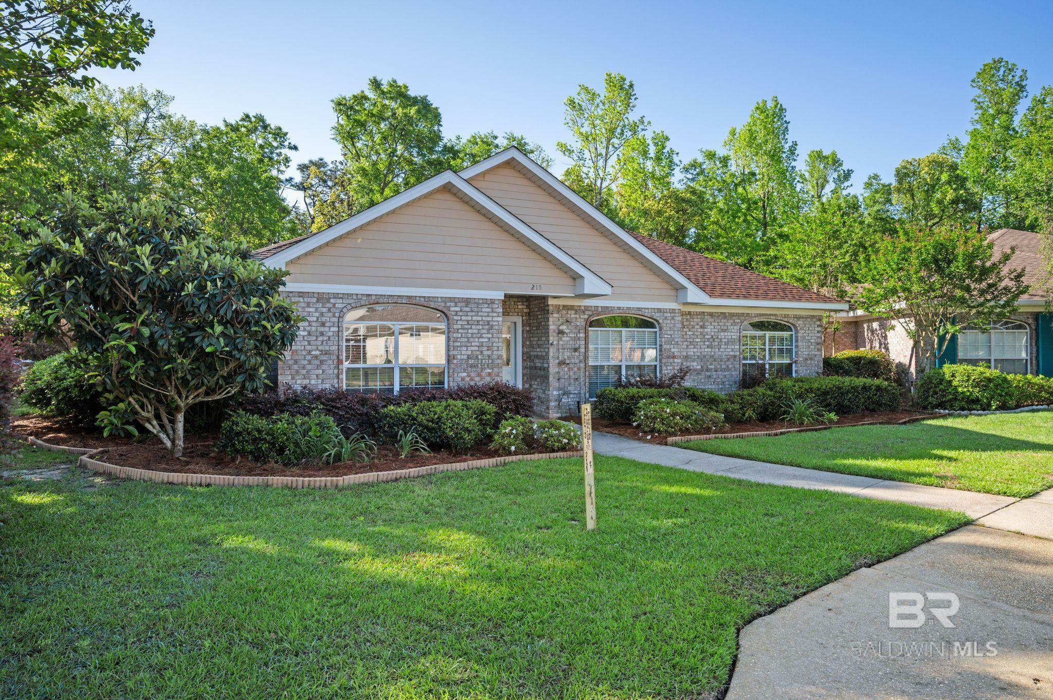 Property Photo: 215 Savannah Circle AL 36535