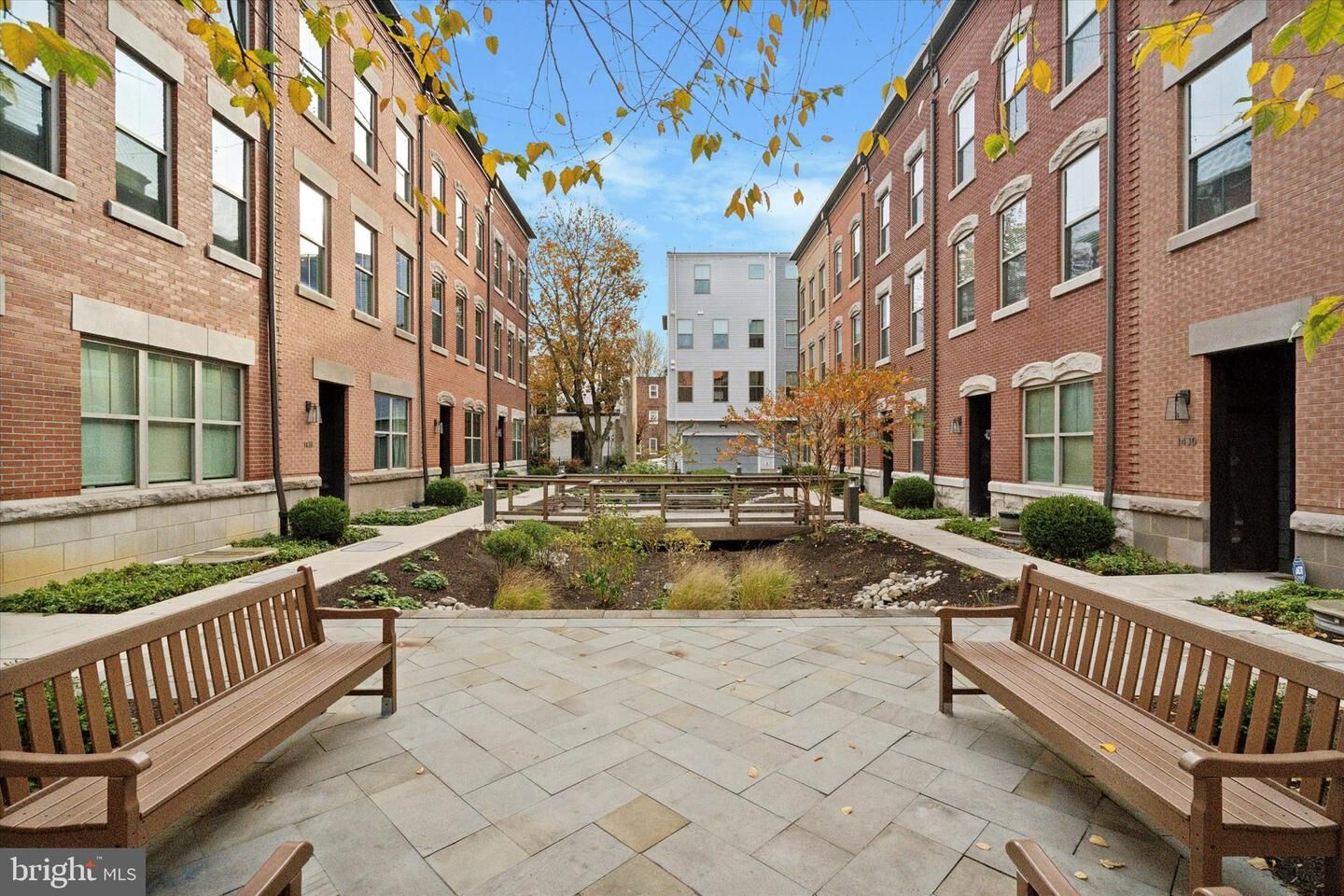 Property Photo:  1435 S Lawrence Terrace 48  PA 19147 