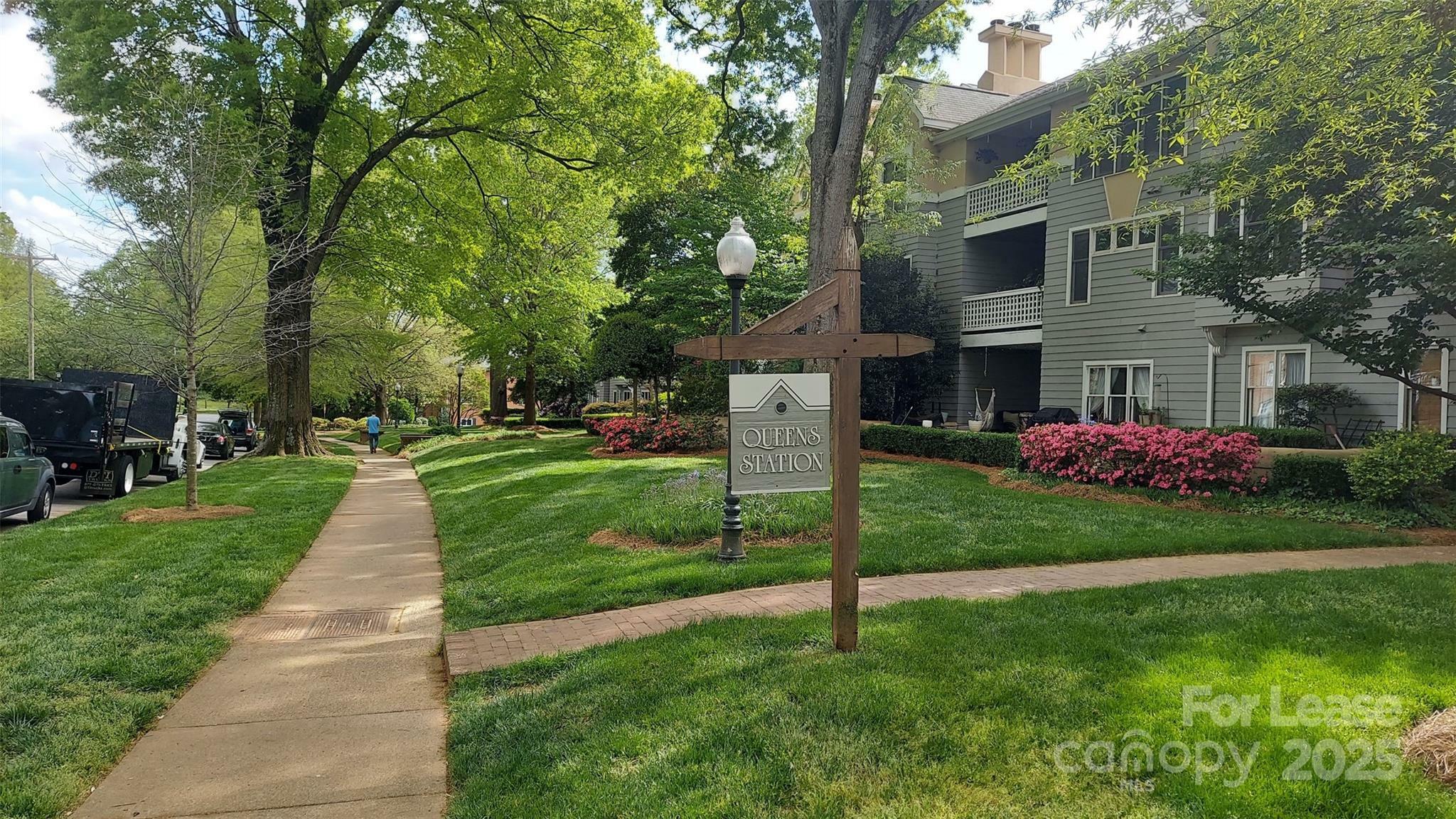 Property Photo: 226 Queens Road 80 NC 28204