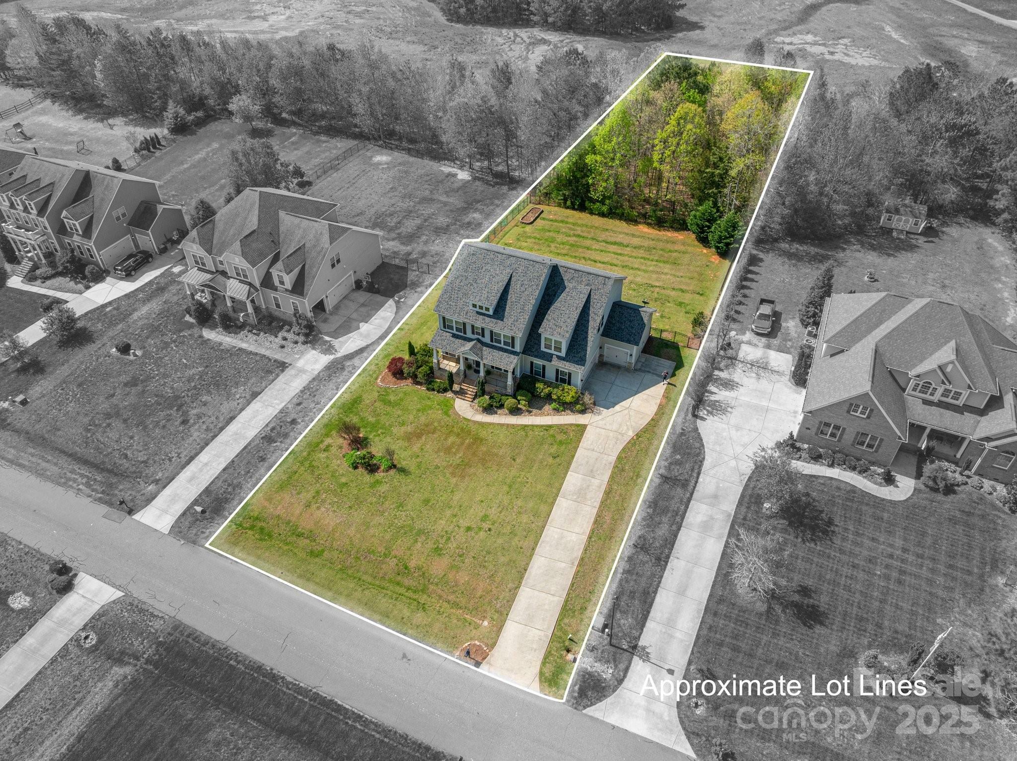 Property Photo: 6352 Willow Farm Drive NC 28037
