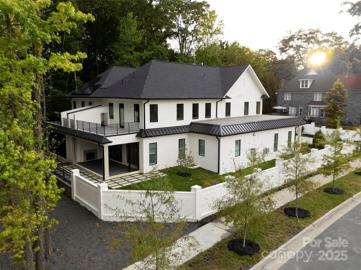Property Photo: 5035 Gilchrist Road 1B NC 28211