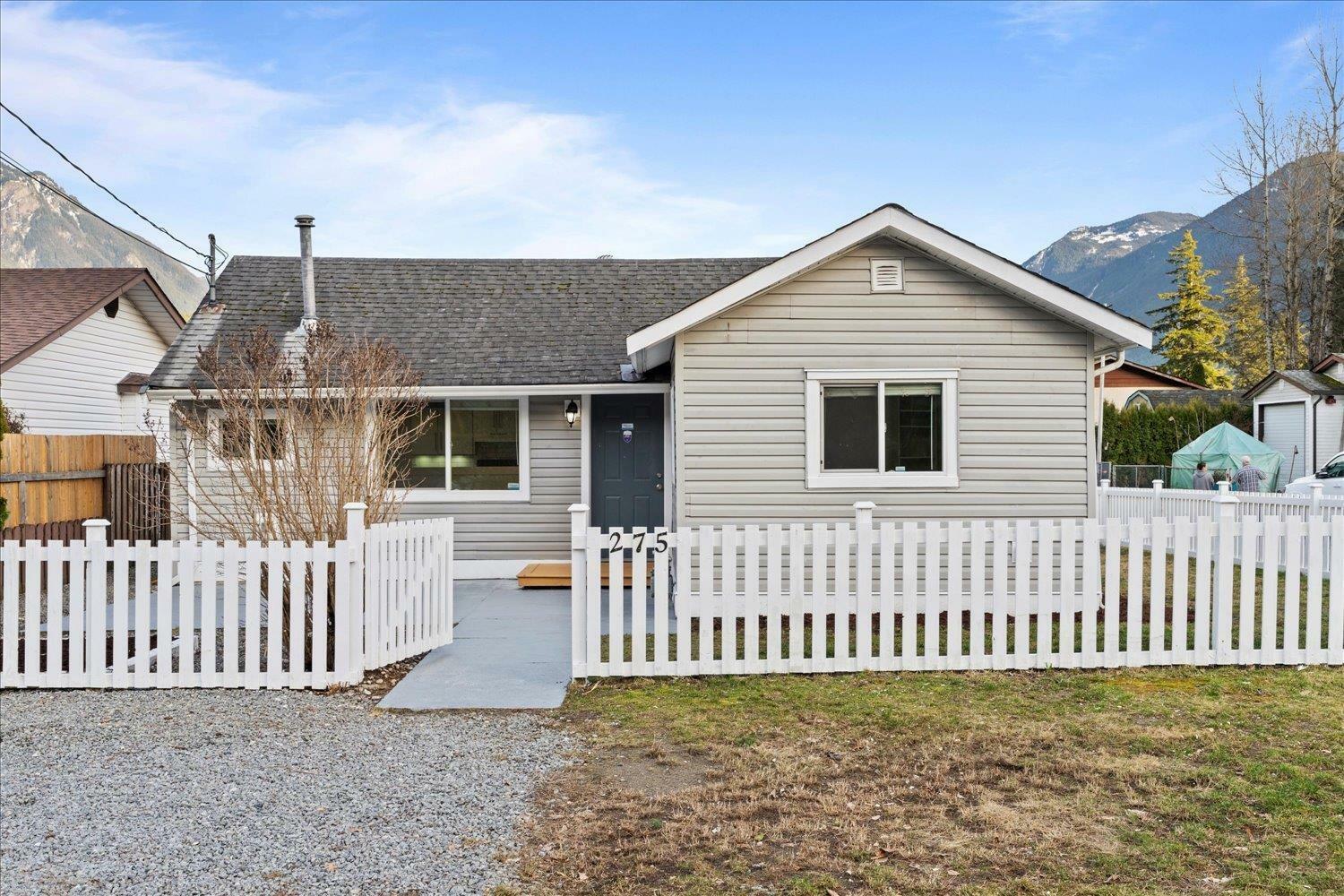 Property Photo: 275 Water Avenue BC V0X 1L0