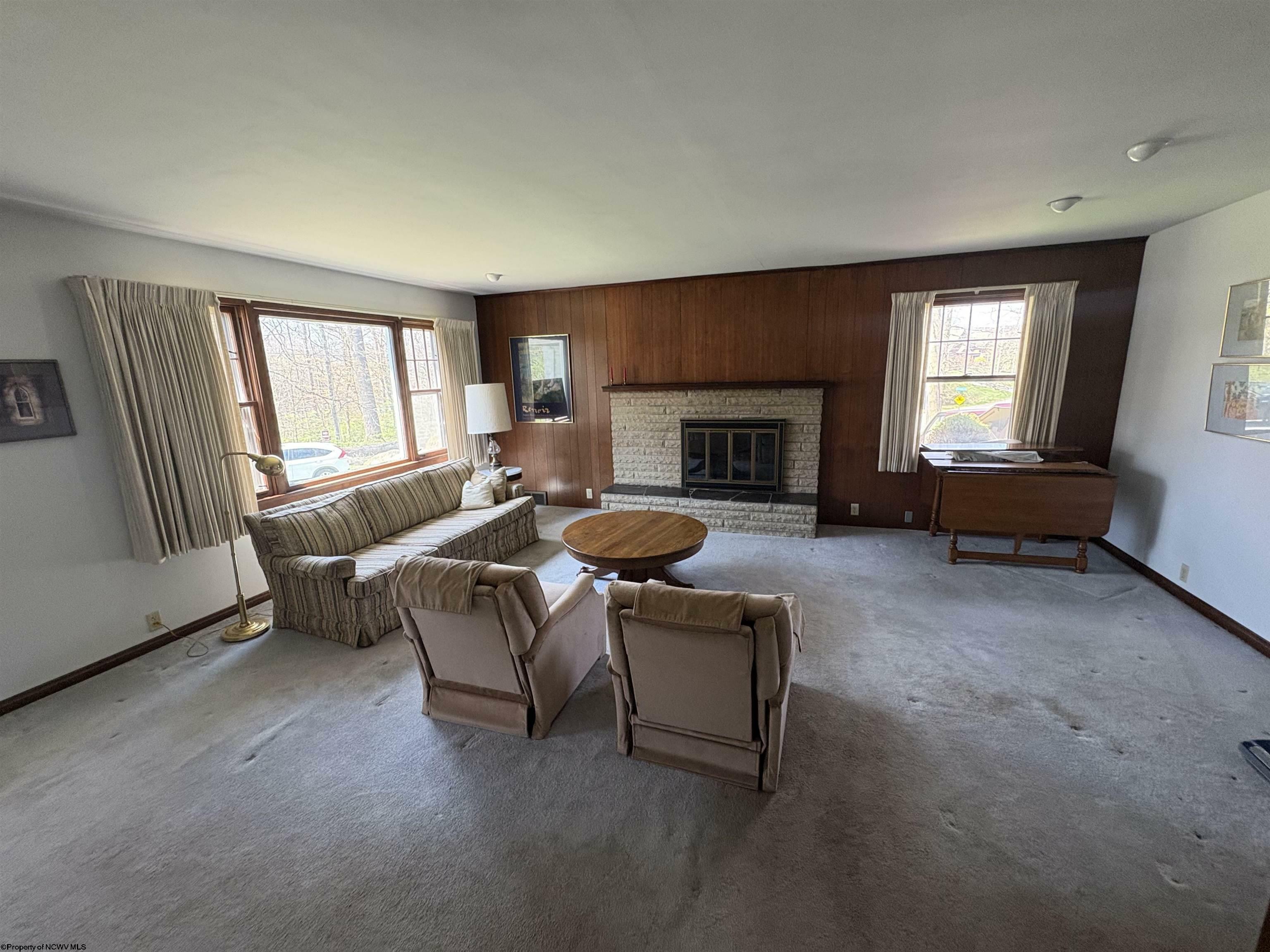 Property Photo: 1292 Parkview Drive WV 26505
