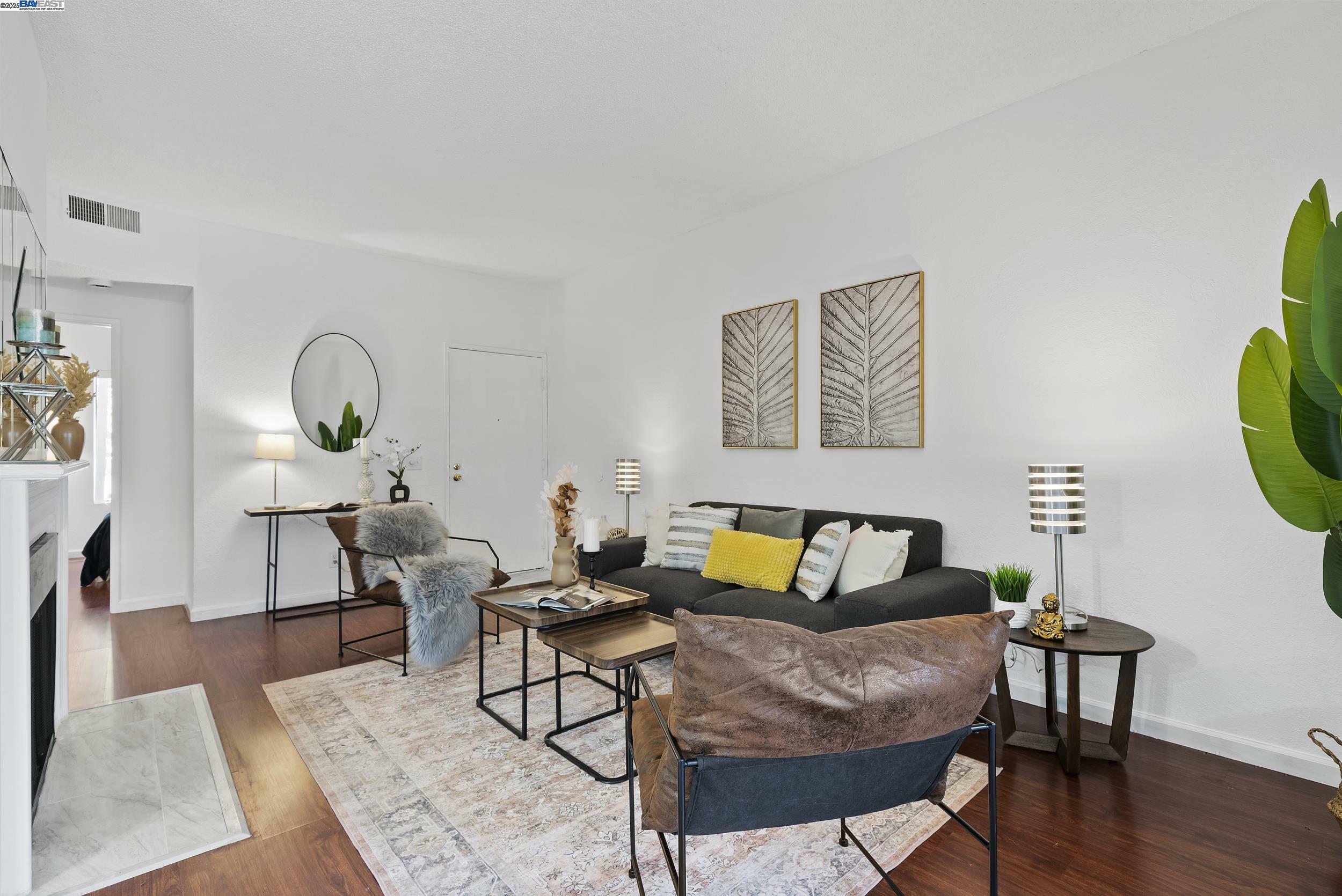 Property Photo: 3485 Bridgewood Terrace 103 CA 94536