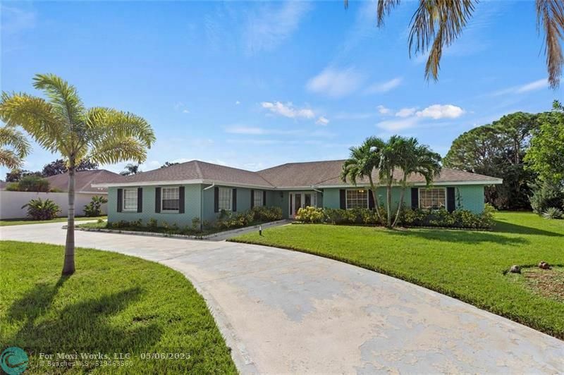 Property Photo: 1862 SE Boma Ave FL 34952