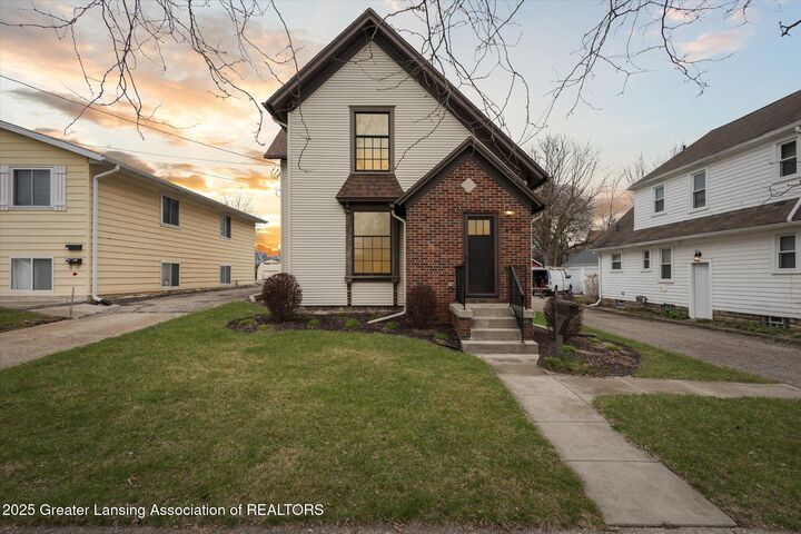 412 W Madison Street  Lansing MI 48906 photo