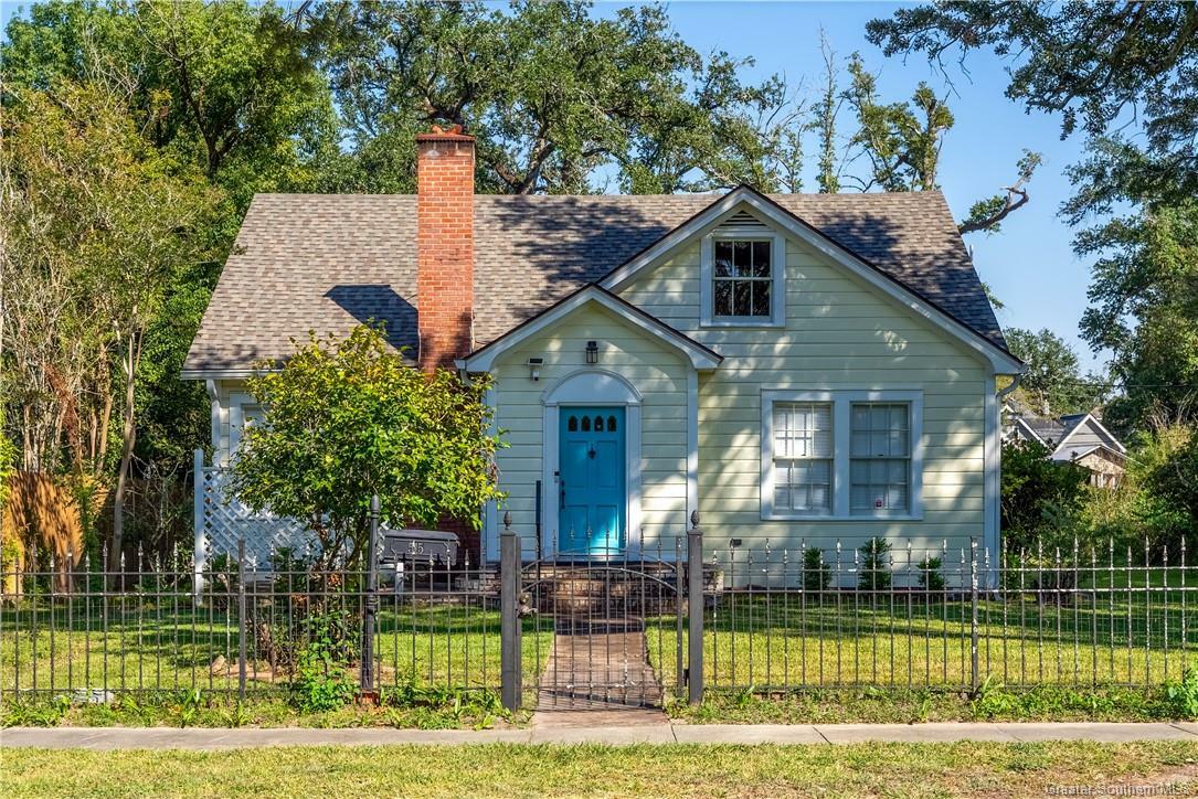 Property Photo: 515 Moss Street LA 70601