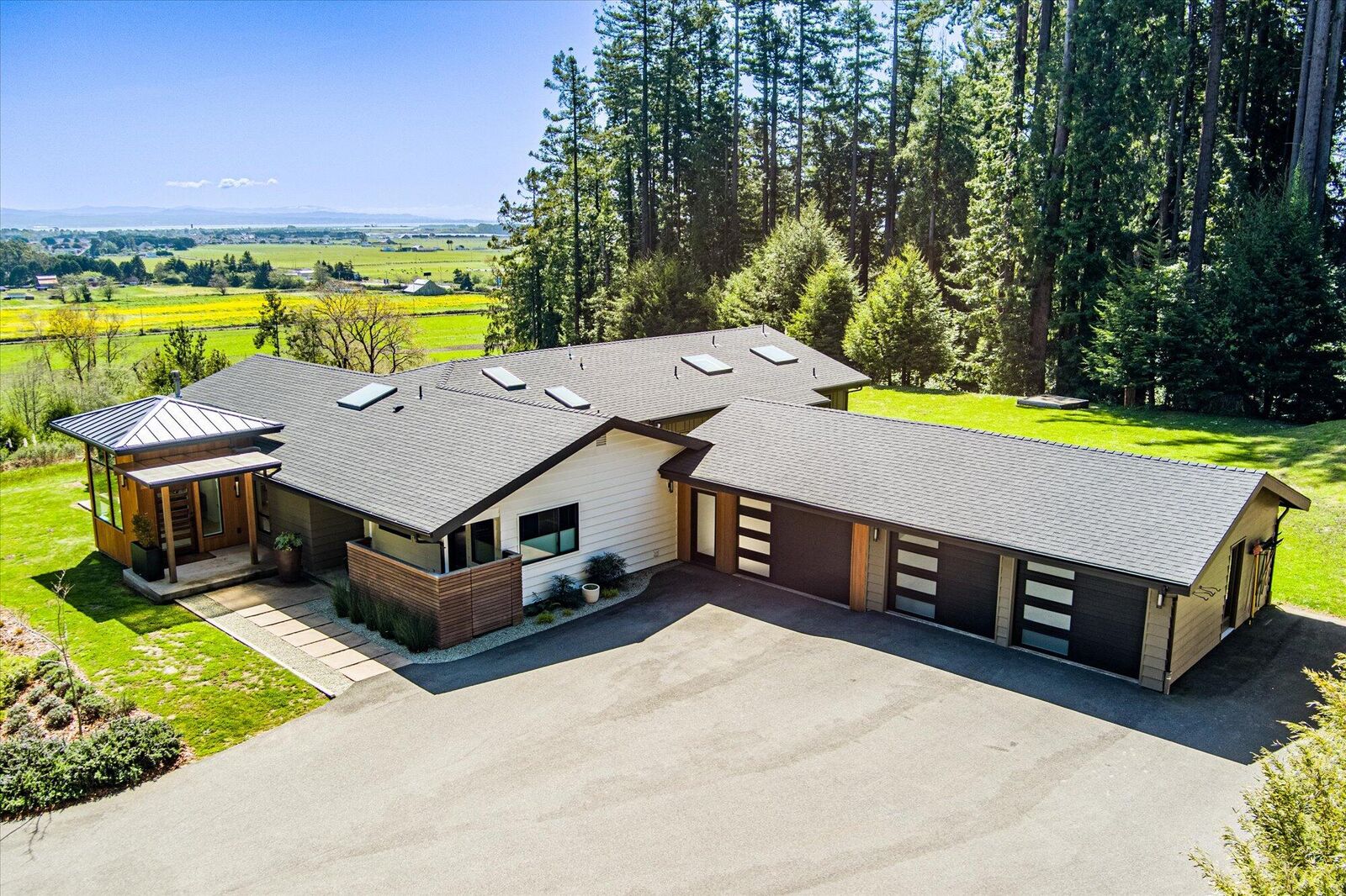 Property Photo:  2175 Bank Road  CA 95519 