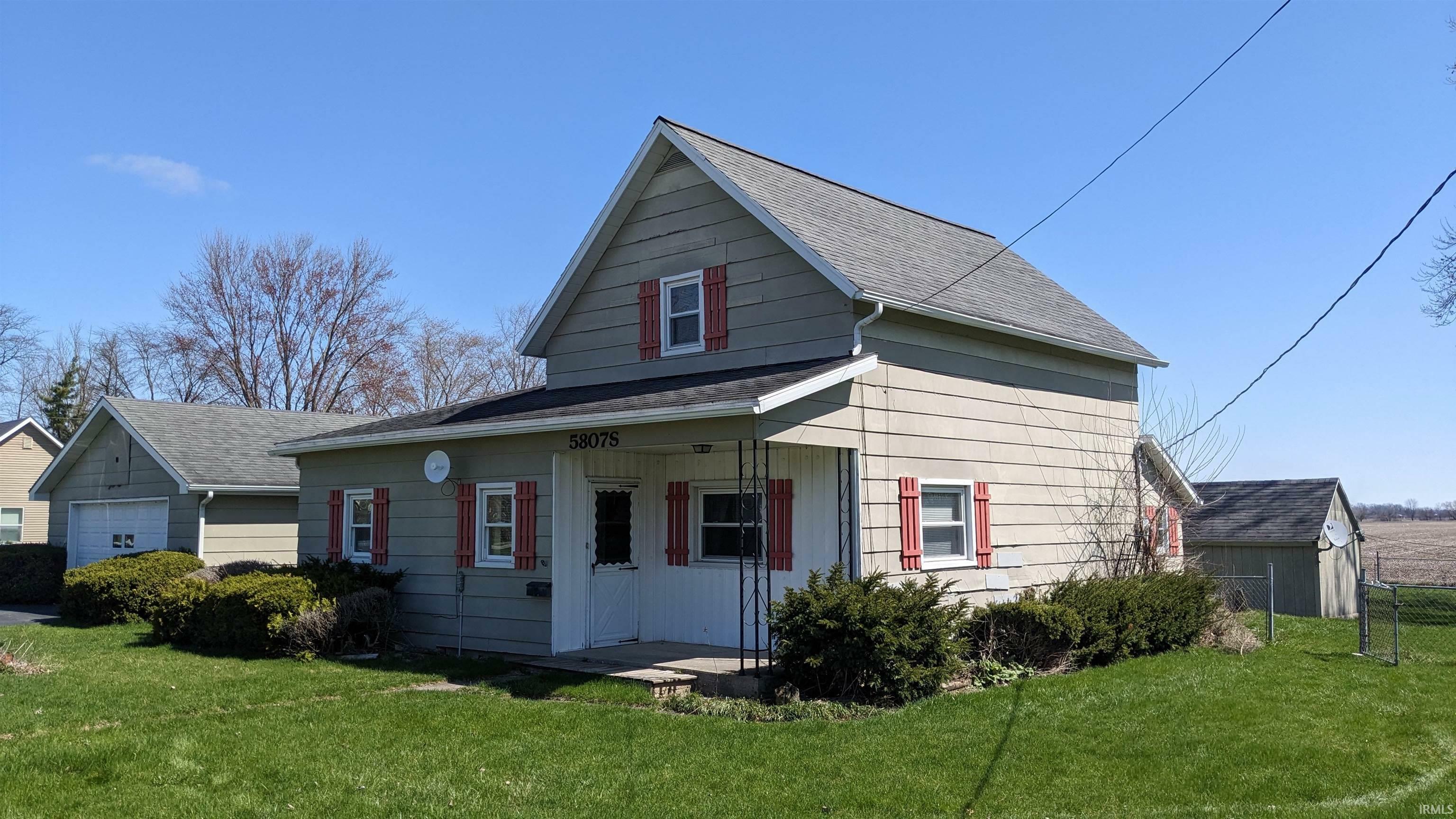 Property Photo: 5807 S Meridian IN 46781