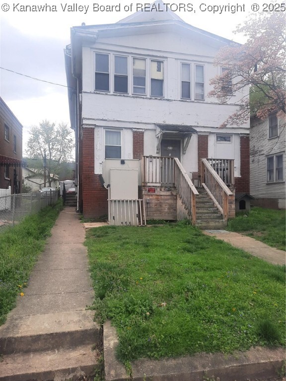 Property Photo:  611 Grant Street  WV 25302 