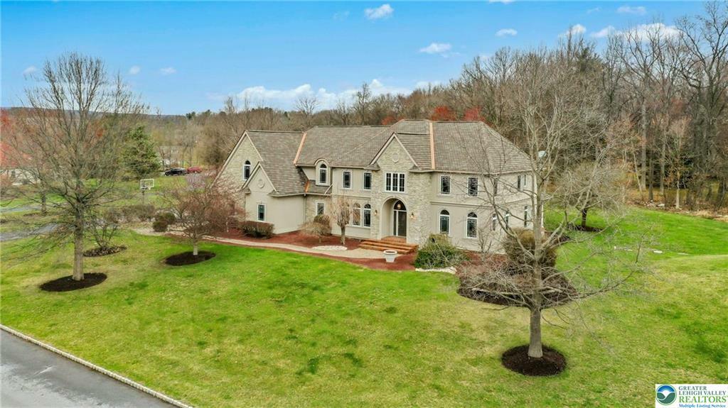 Property Photo: 2426 Southmoore Drive PA 18014