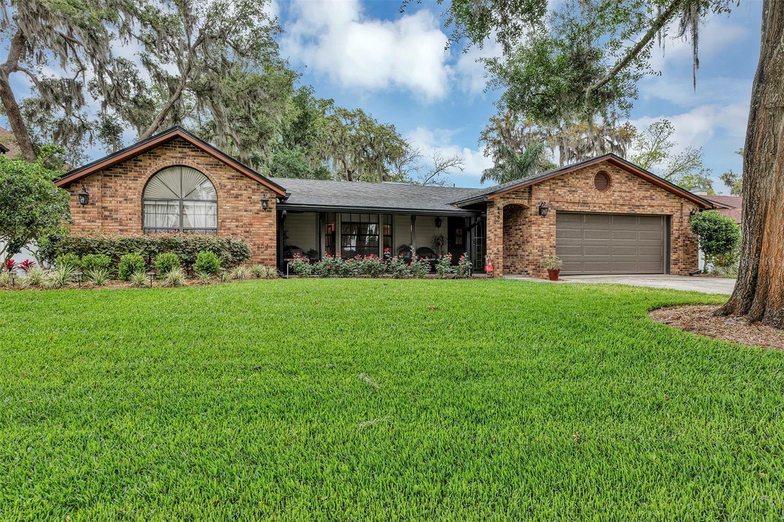 Property Photo: 445 Songbird Way FL 32712