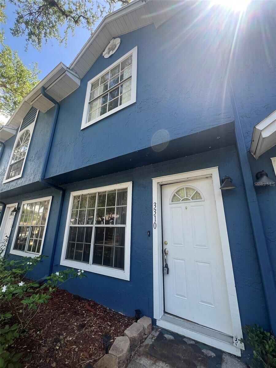 Property Photo:  3310 Fox Hunt Drive  FL 34683 