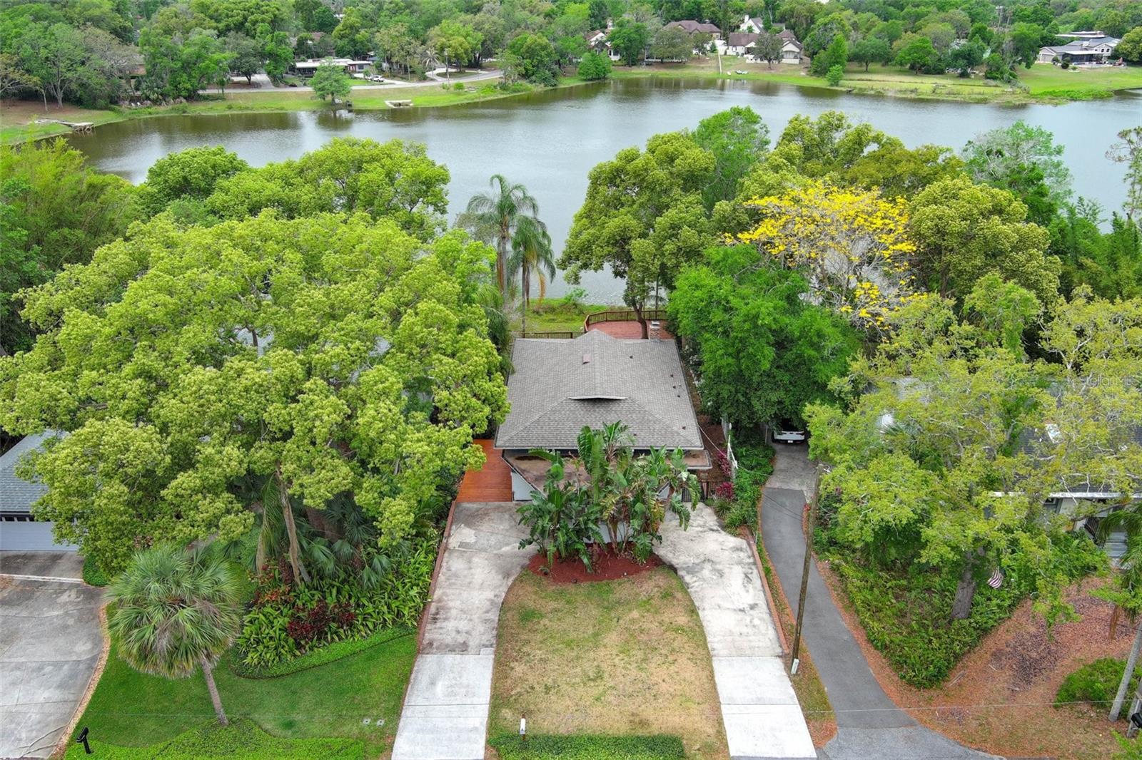 Property Photo: 858 Lake Marion Drive FL 32701