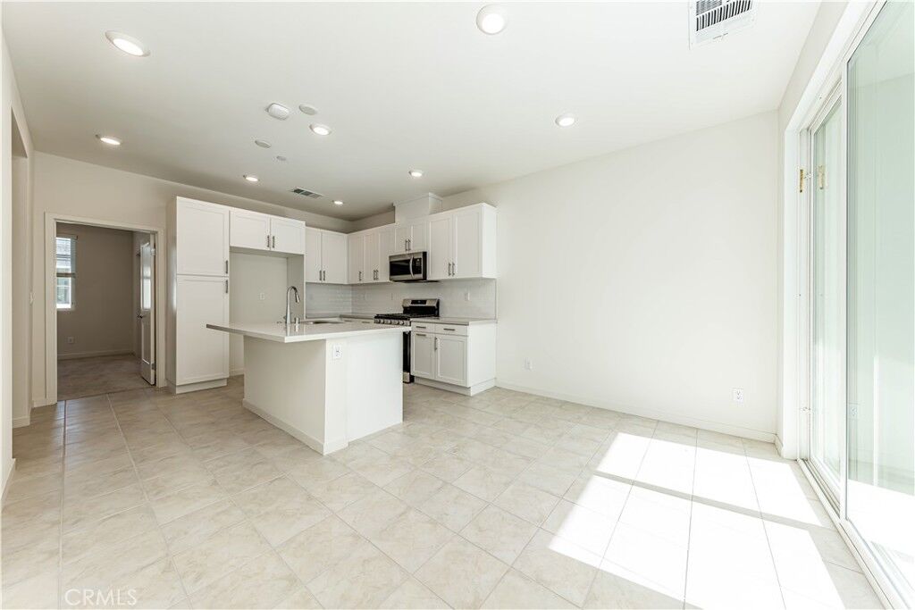 Property Photo:  3620 S Allston Paseo 5  CA 91761 