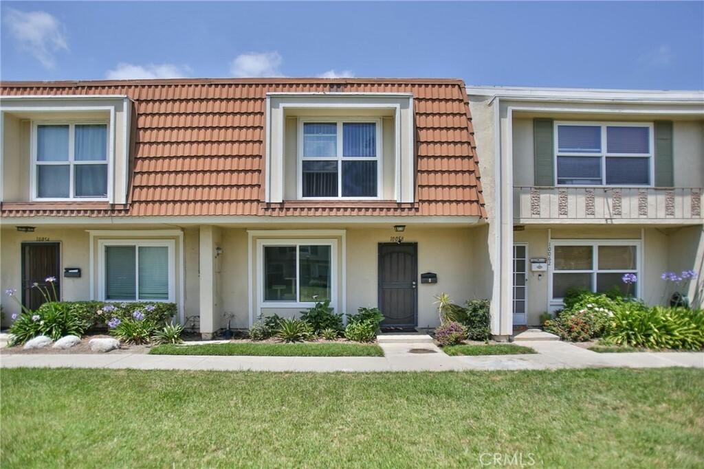 Property Photo: 10058 San Juan Court CA 92708