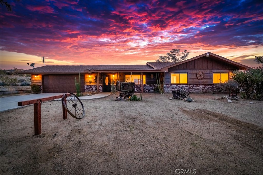 6748 San Angelo Avenue  Joshua Tree CA 92252 photo