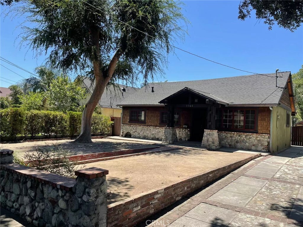 Property Photo: 1961 Navarro Avenue CA 91103
