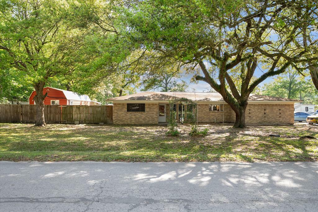 Property Photo:  117 Cripple Creek  TX 75904 