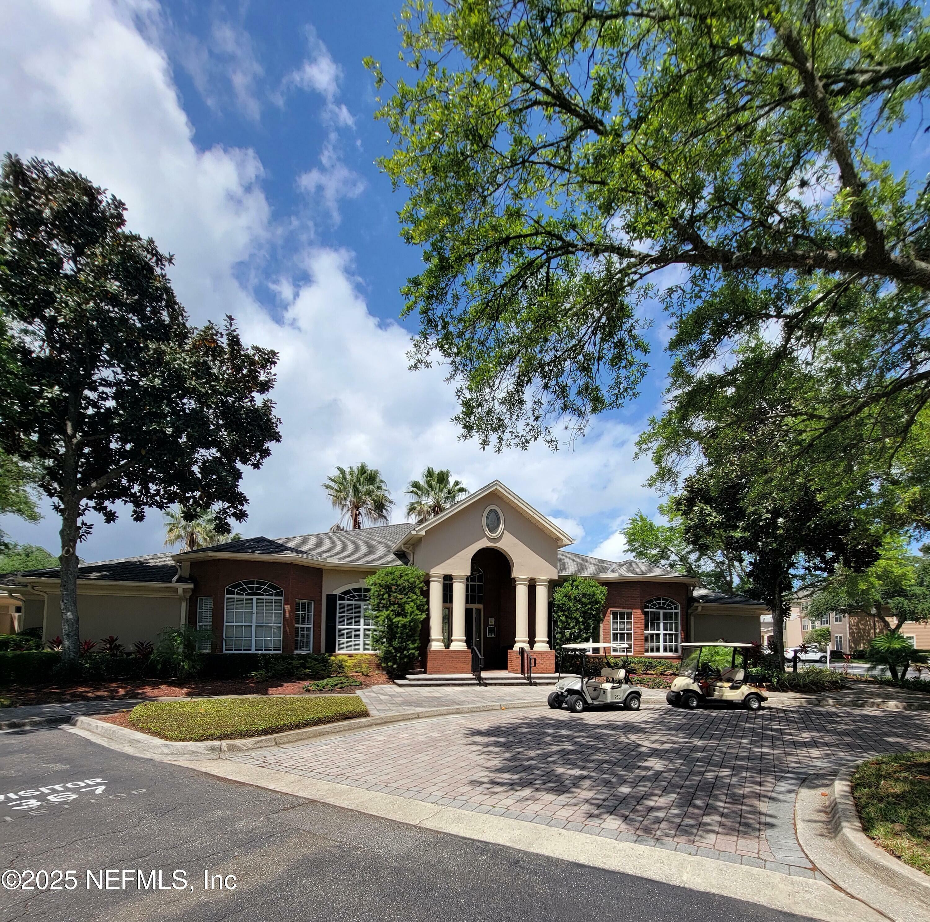 Property Photo: 13810 N Sutton Park Drive 1222 FL 32224