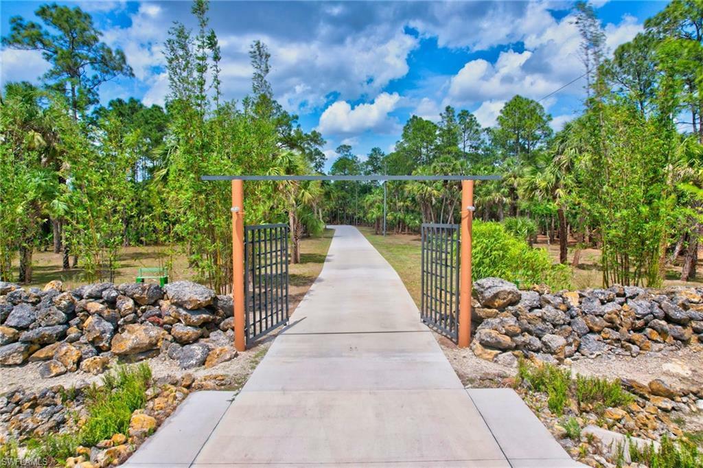 Property Photo: 3435 40th Ave SE FL 34117