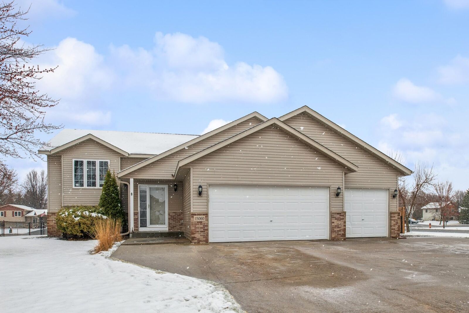Property Photo: 15060 84th Street NE MN 55330
