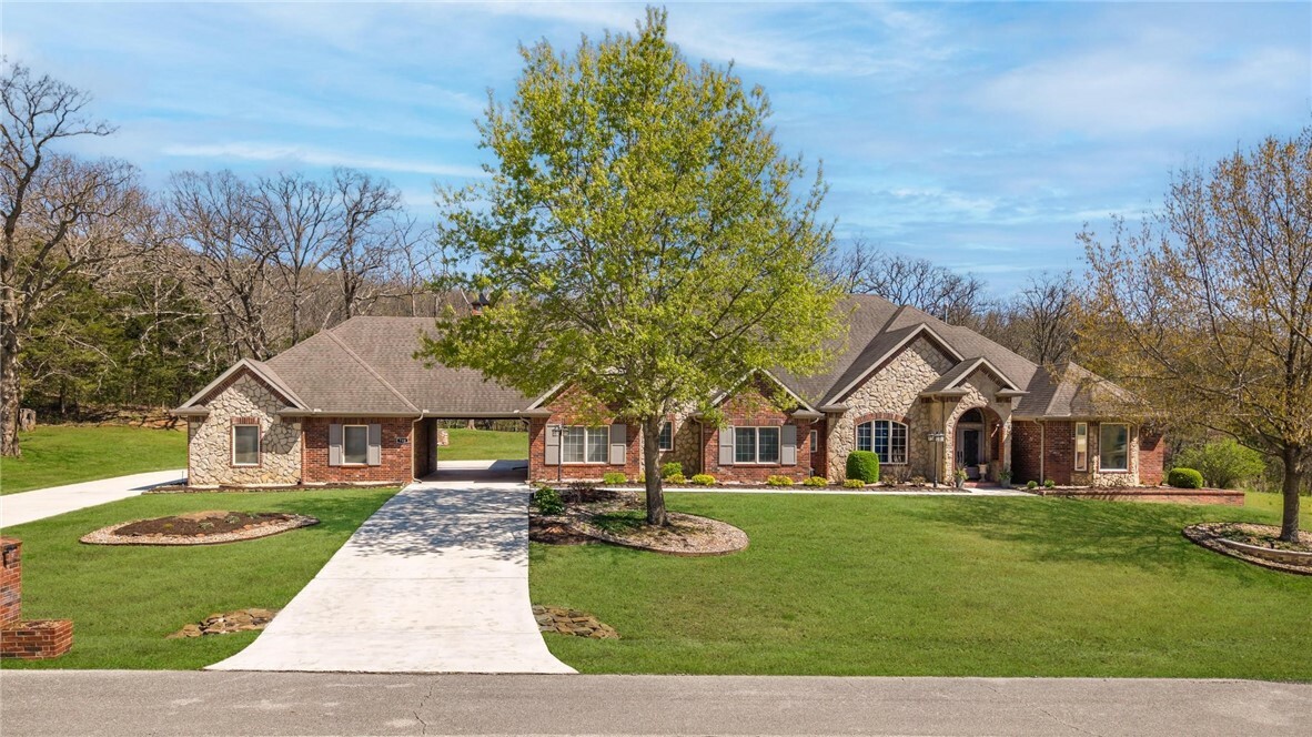 Property Photo: 730 Winding Spring Drive AR 72703