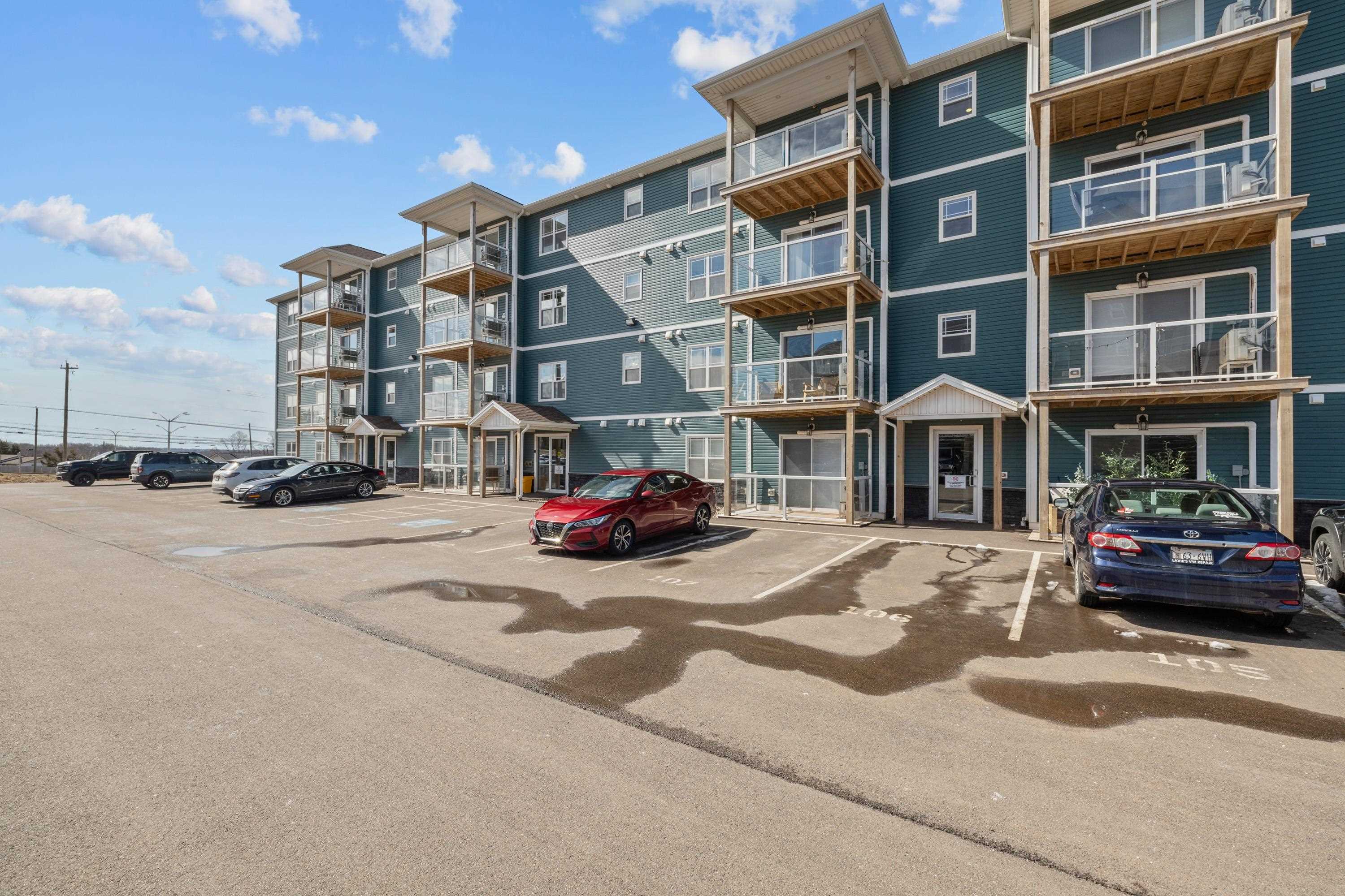 Property Photo: 18 Gilbert Drive 208 PE C1C 0W2
