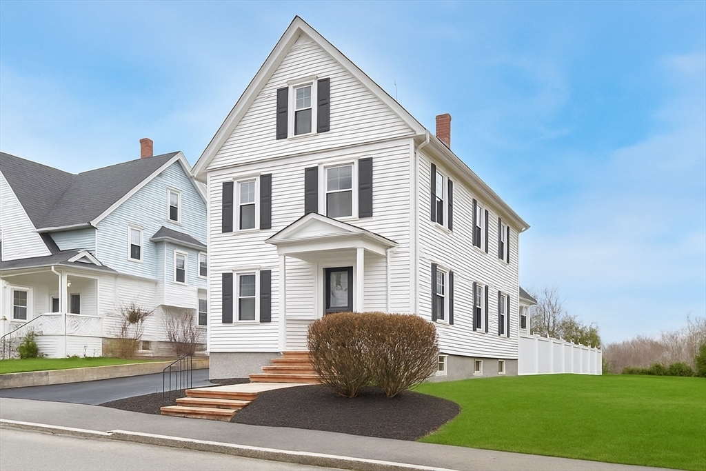 47 Whitney Ave  Lowell MA 01850 photo