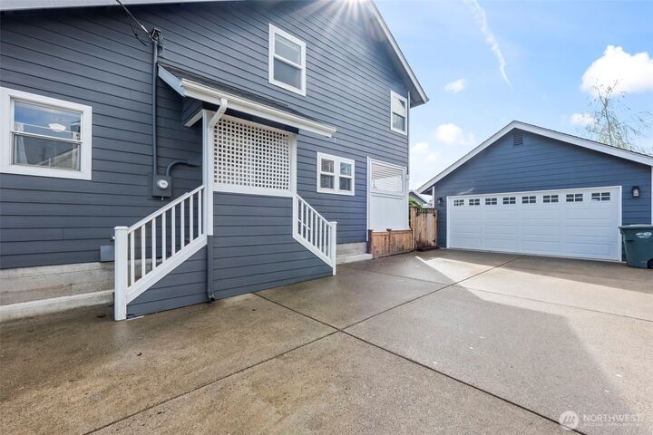 Property Photo:  3332  Mountain View Avenue W  WA 98466 