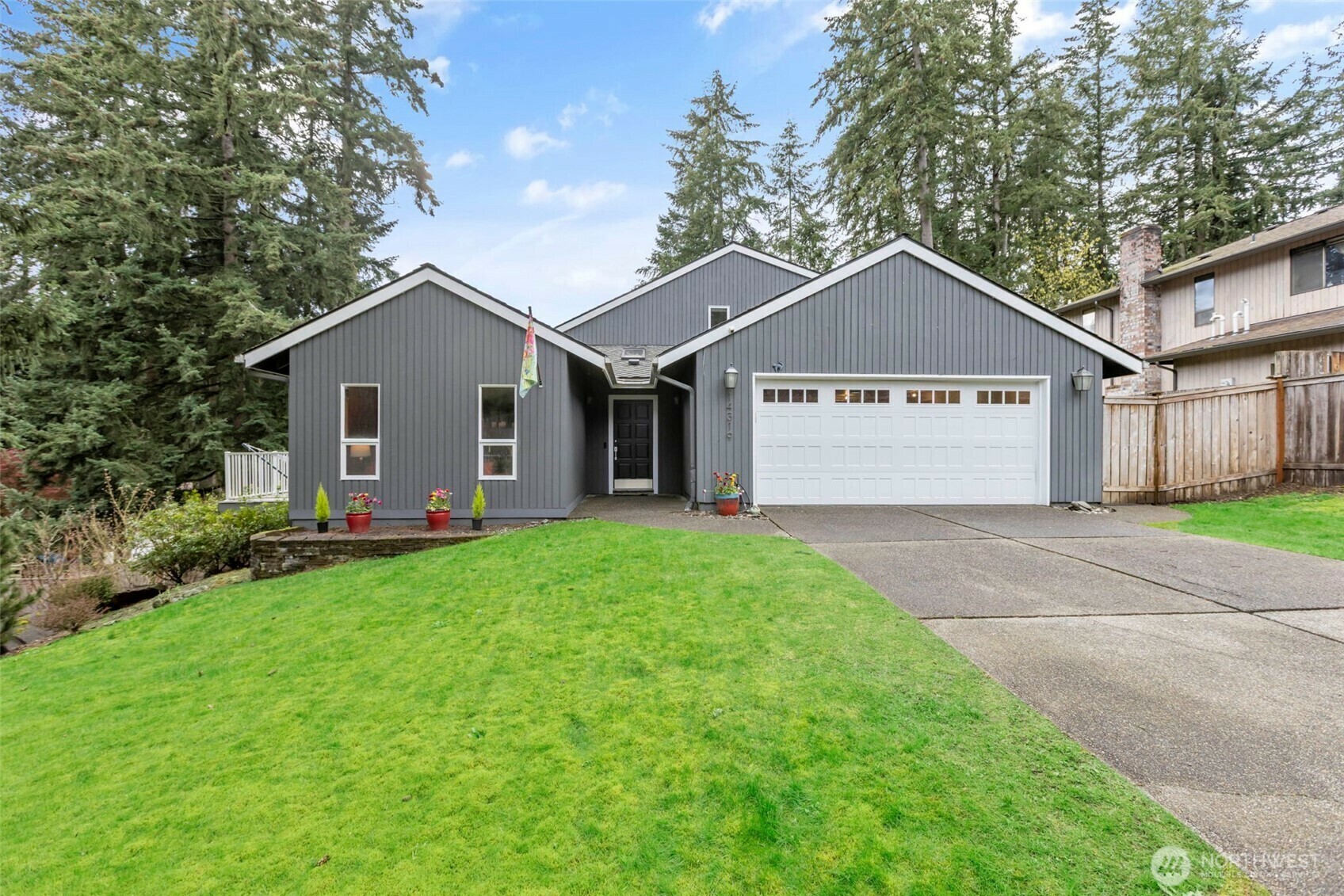 14319  165th Place SE  Renton WA 98059 photo