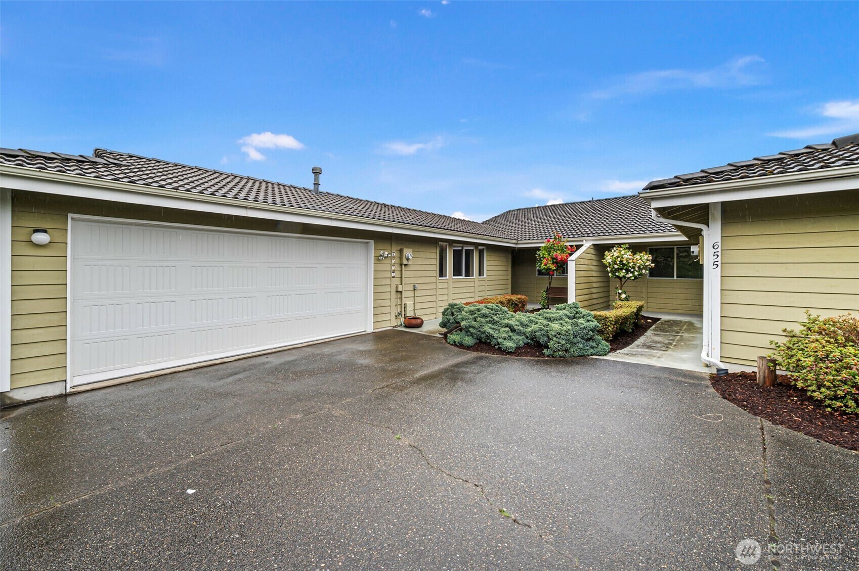 6551  6553 Snug Harbor Lane  Gig Harbor WA 98335 photo