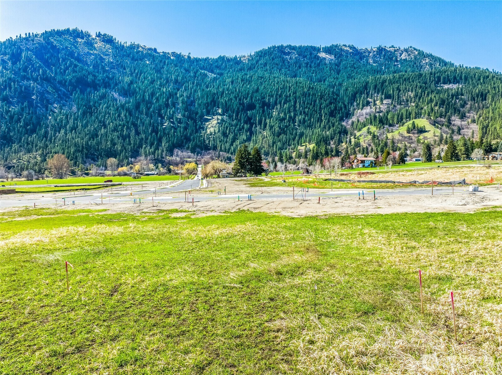 Property Photo: 714 Cascade Street WA 98826