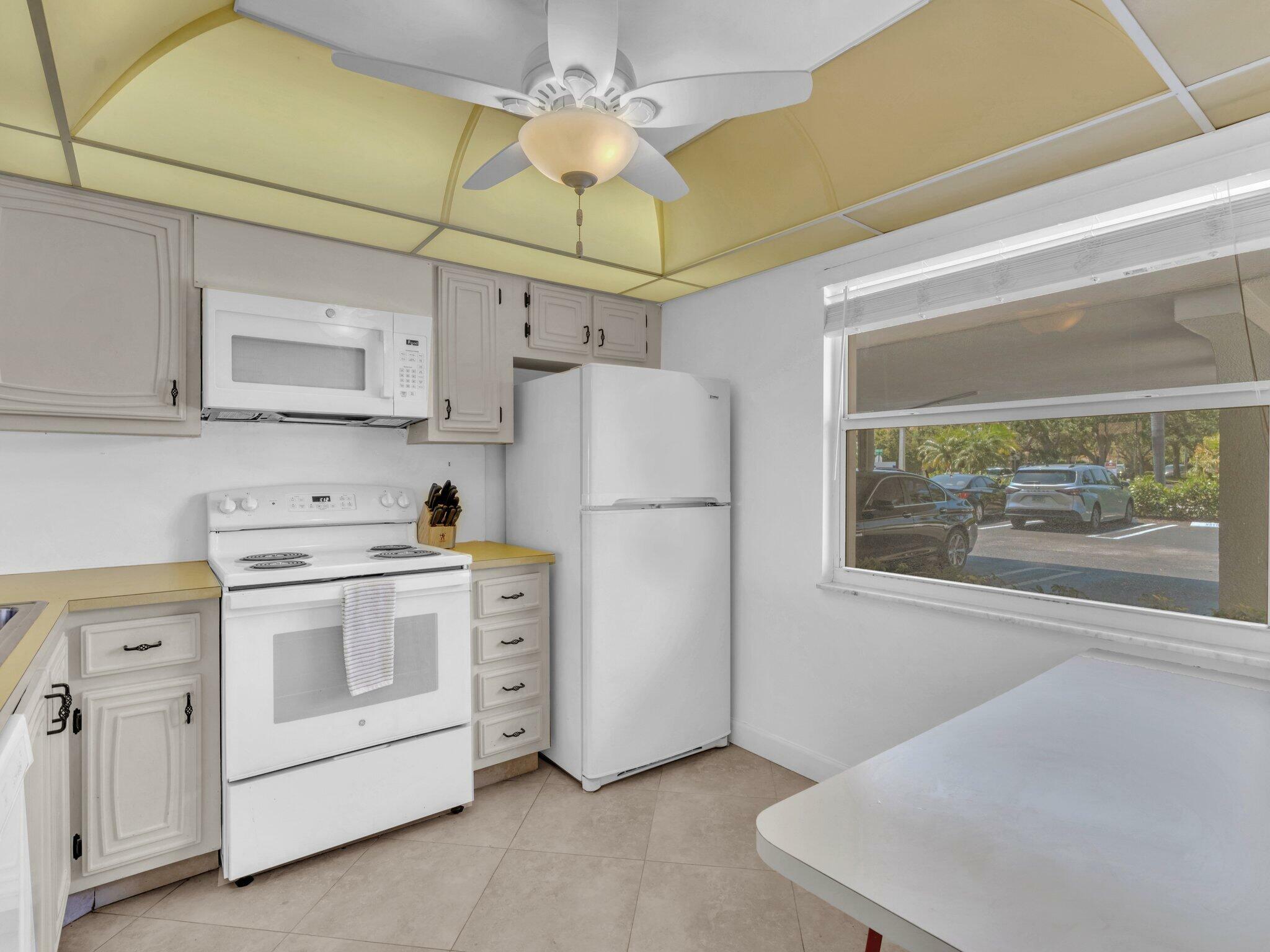 Property Photo: 2717 Florida Boulevard 124 FL 33483