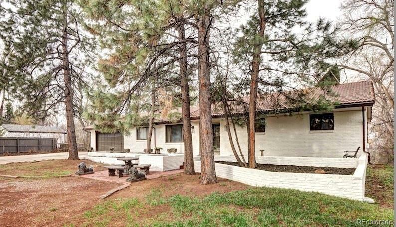 561 Saulsbury Street  Lakewood CO 80226 photo