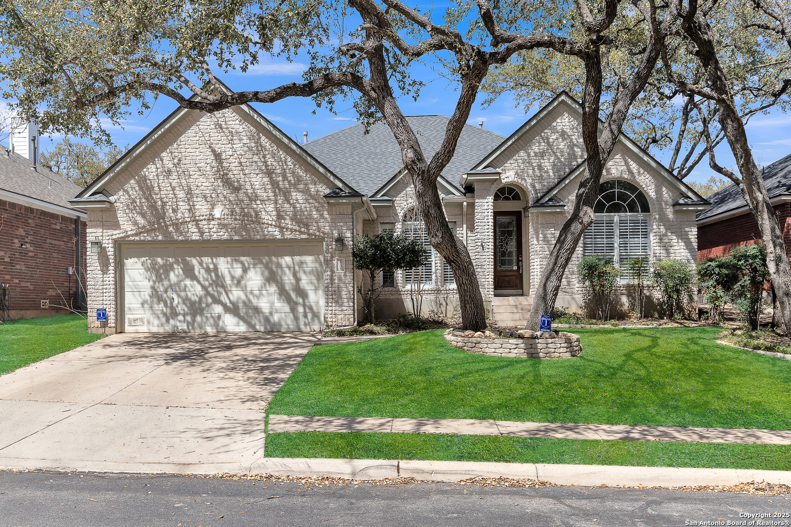 Property Photo: 1735 Diamond Rdg TX 78248