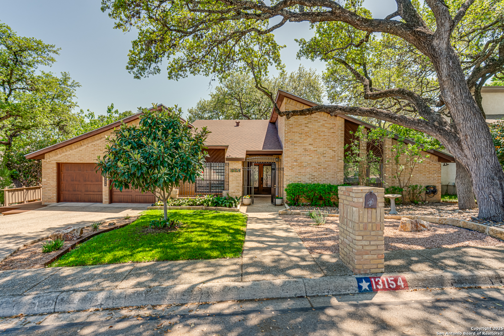 Property Photo: 13154 Queens Forest TX 78230