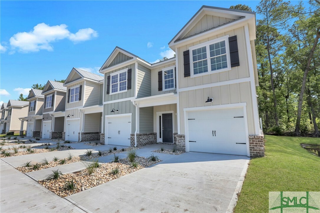 Property Photo: 105 Sherwood Court 3 GA 31326