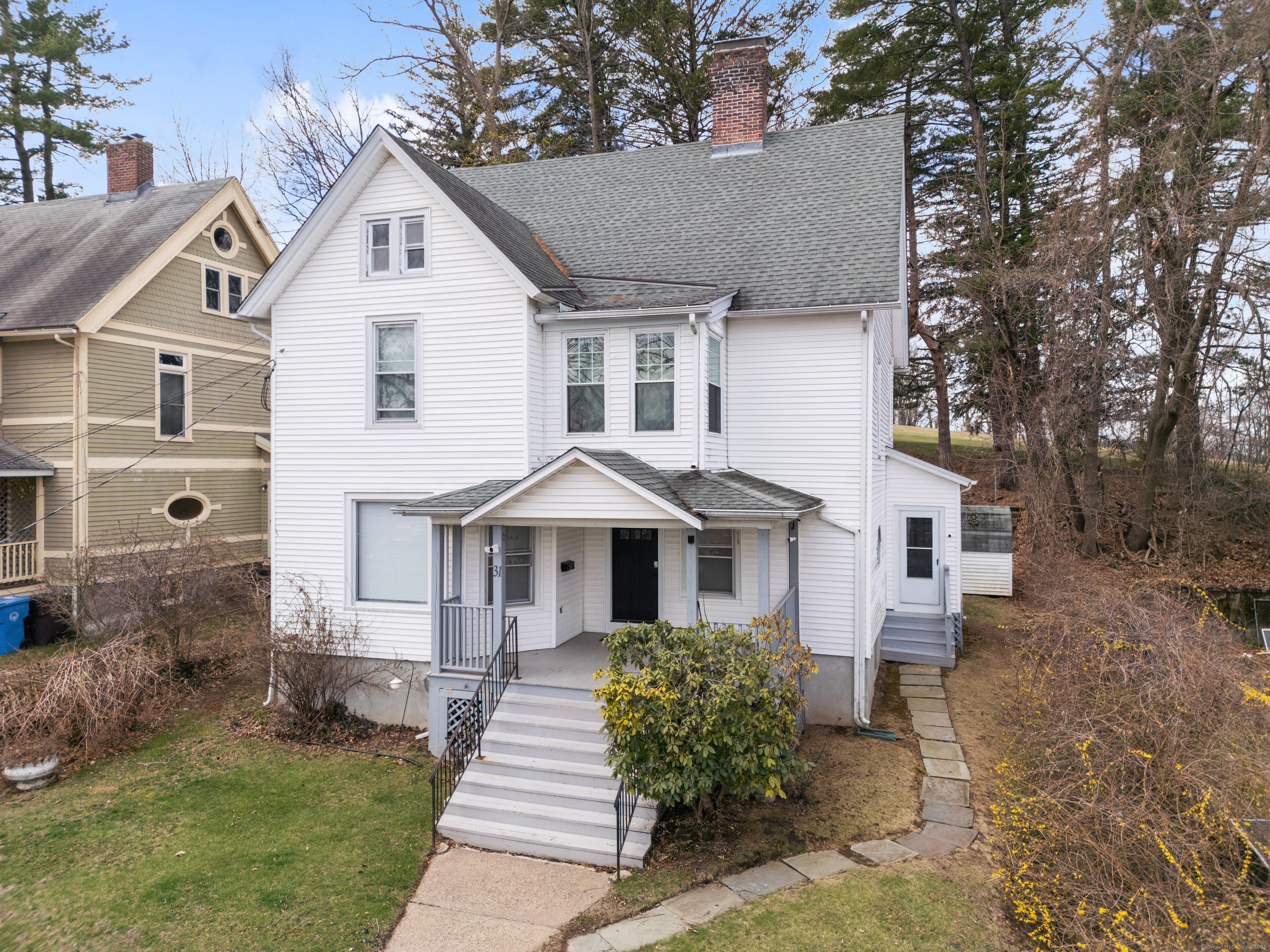 Property Photo: 31 Emmons Place CT 06052