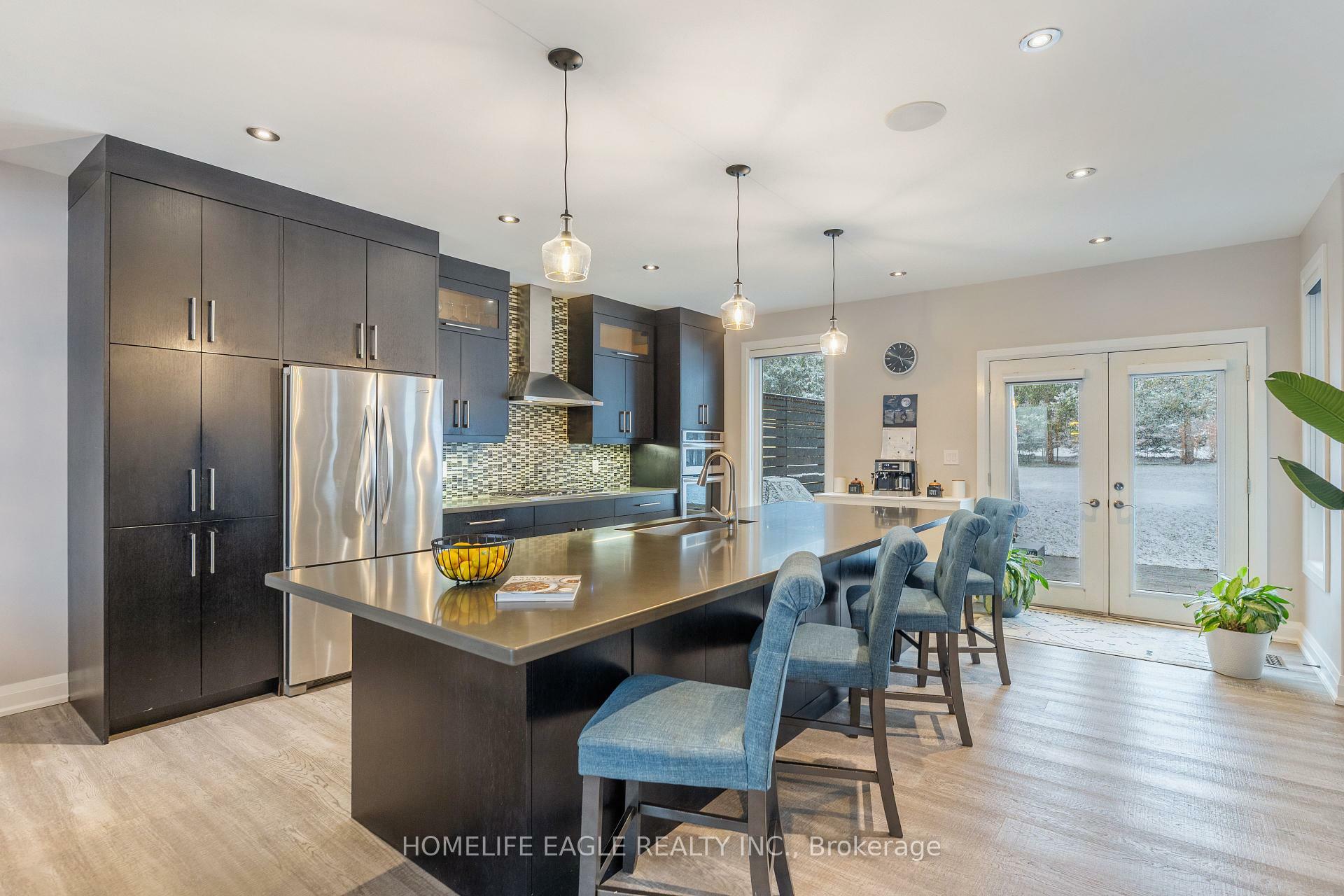 Property Photo: 9 Josephine Court ON L9X 0H9