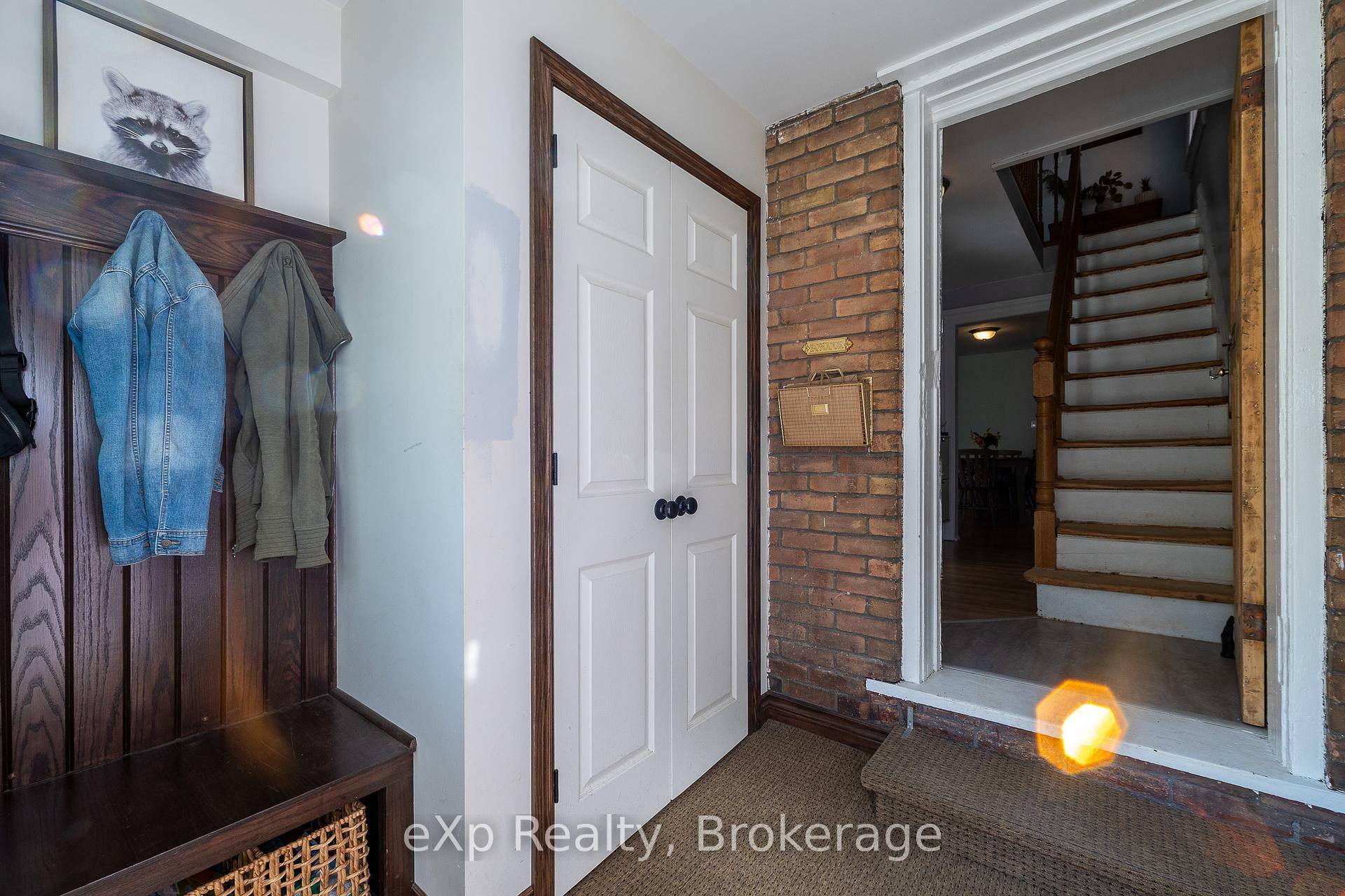Property Photo: 780 5th Avenue E ON N4K 2R6