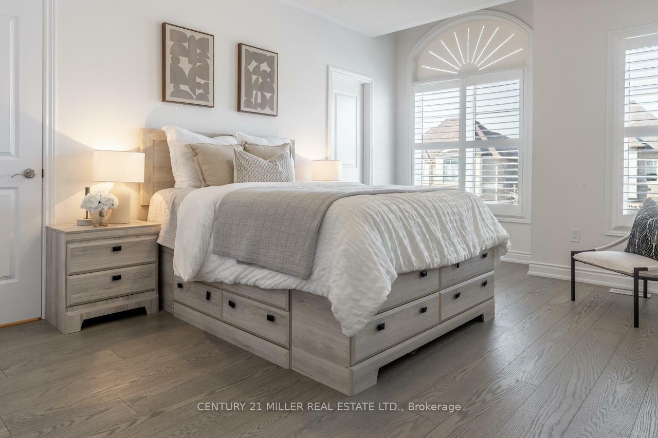 Photo de la propriété:  3429 Post Road  ON L6H 0Y4 