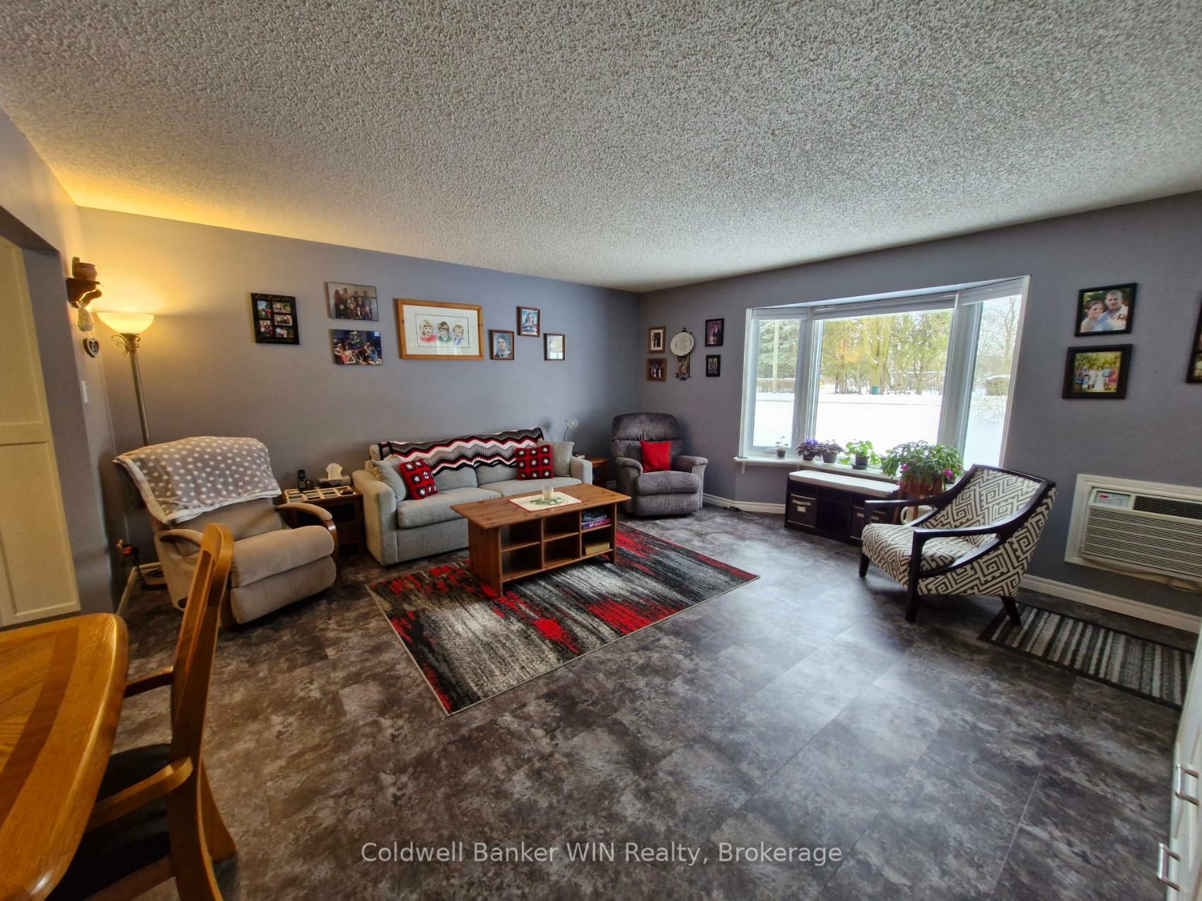 Property Photo: 460 Durham Street W 106 ON N0G 2L1
