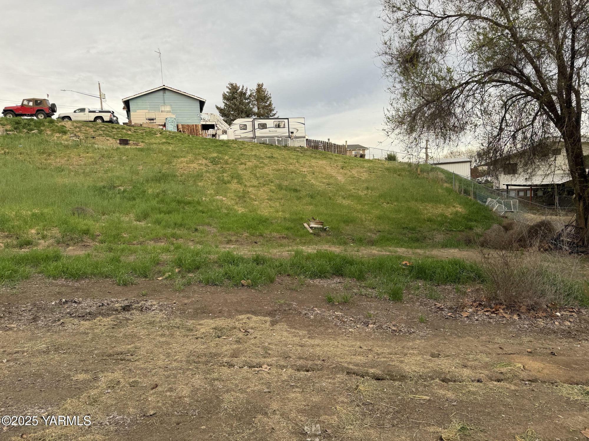 1000 Ann Ave  Sunnyside WA 98944 photo