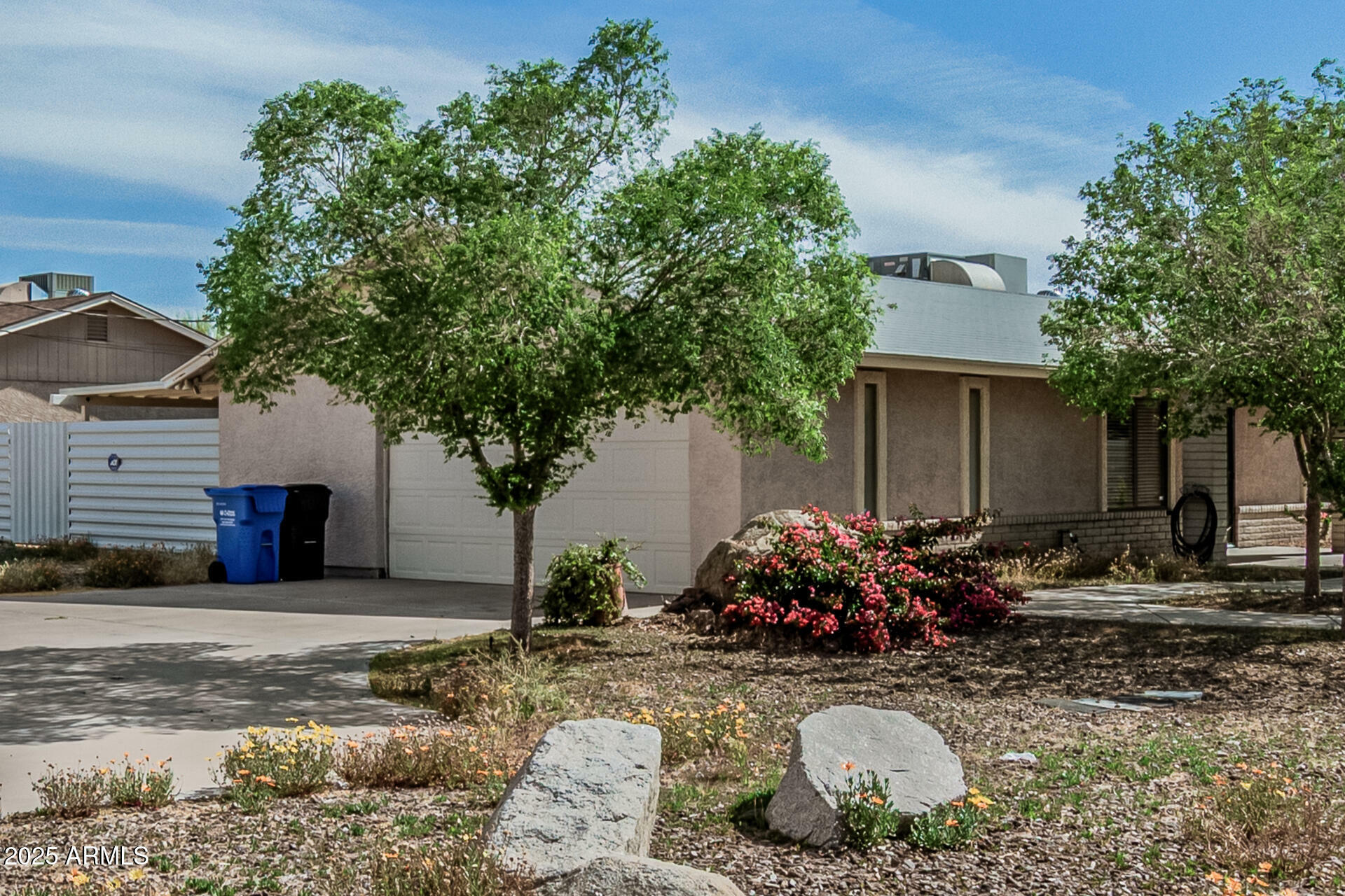 Property Photo: 2640 E Campo Bello Drive AZ 85032